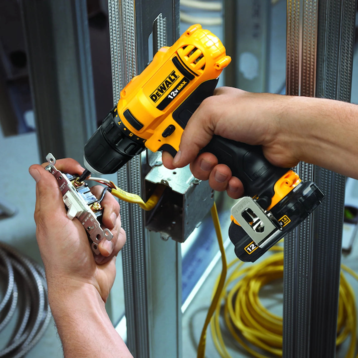 12V MAX Cordless Drill and Driver Combo Kit I472224