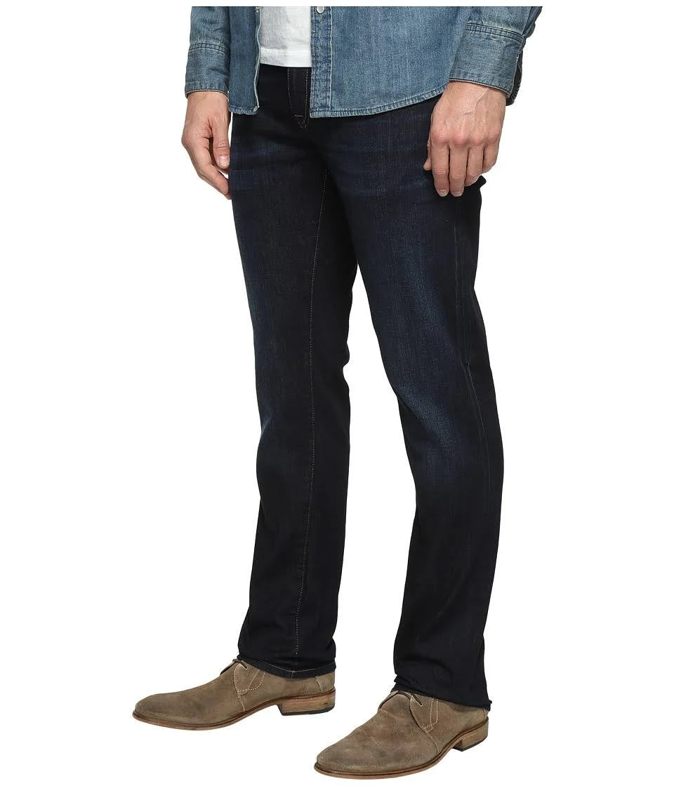 Marcus Slim Straight Jeans R376