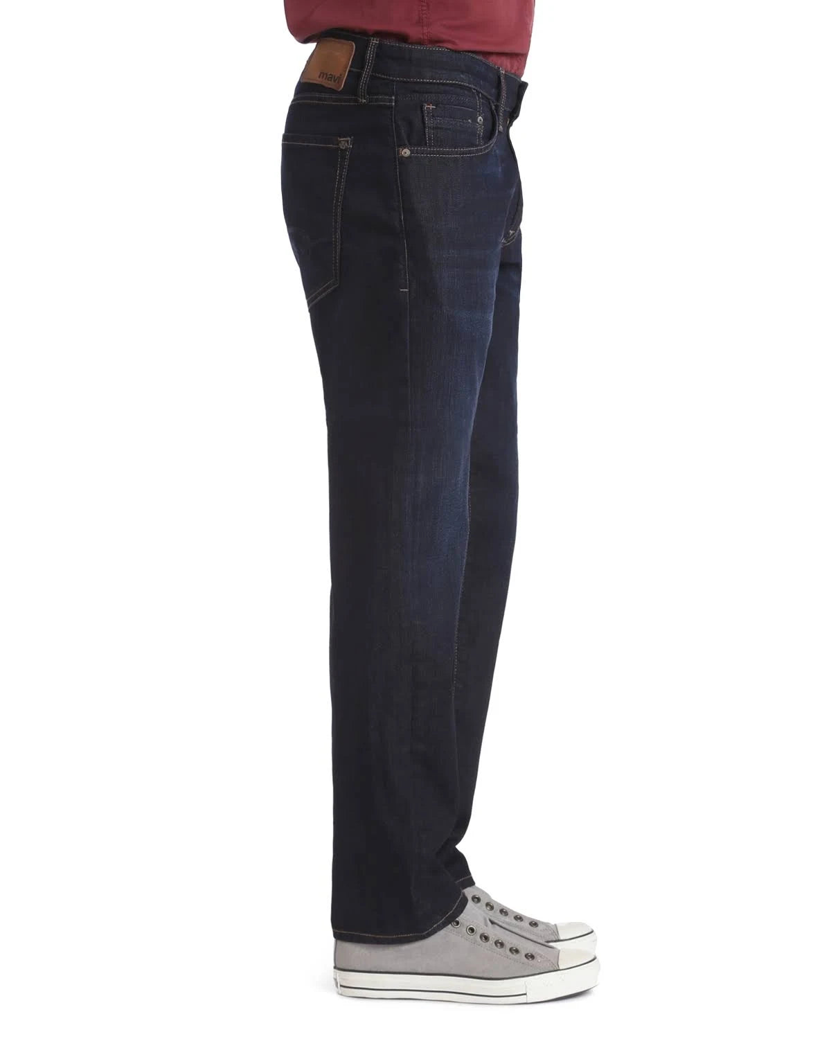 Marcus Slim Straight Jeans R376