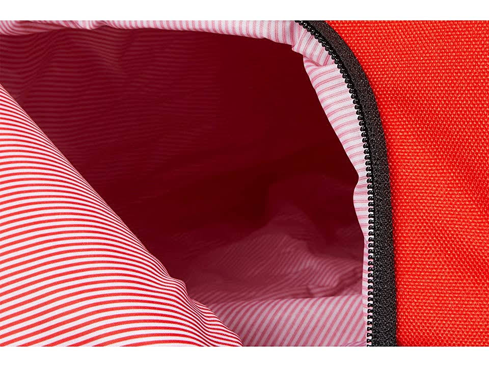 Fiery Red/Night Camo Duffle O936