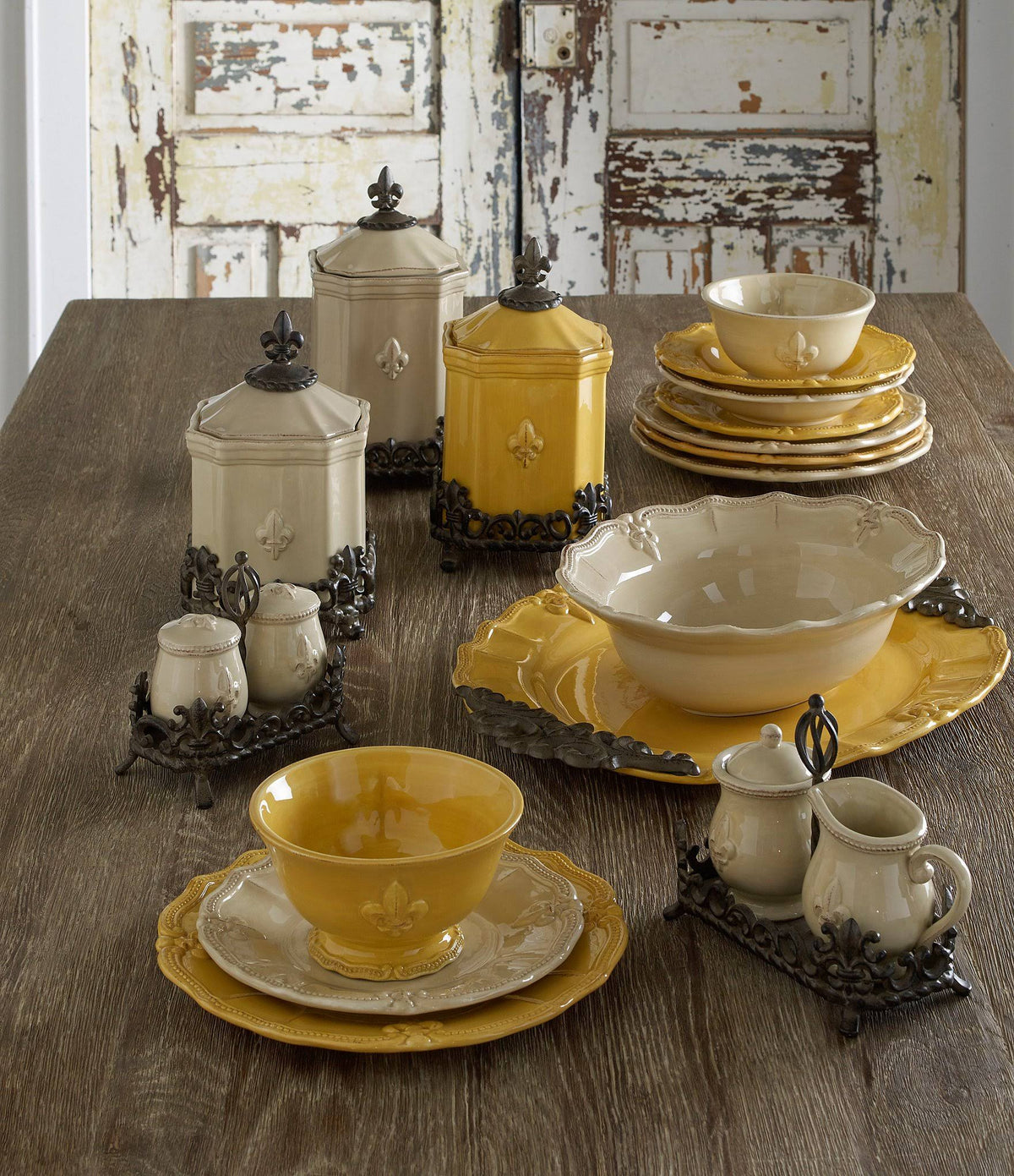 Fleur-de-lis Canister R51391