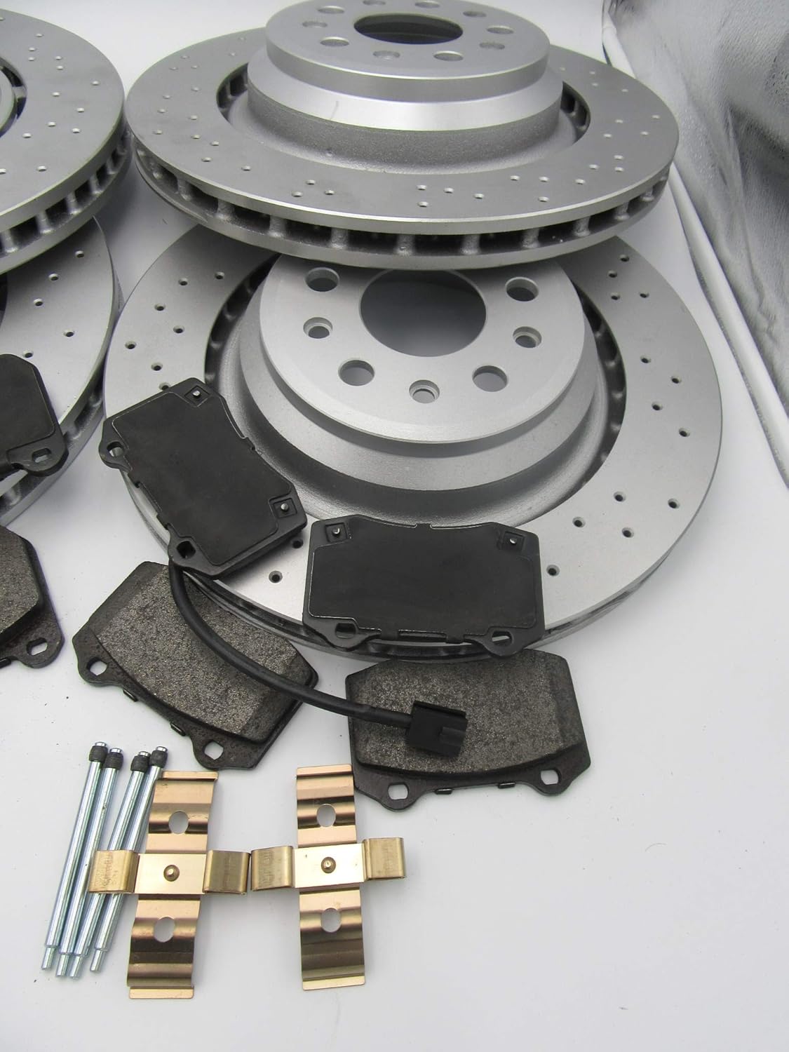 Front Rear Brake Pads and Rotors for Maserati Ghibli Sq4 Awd Quattroporte E5395