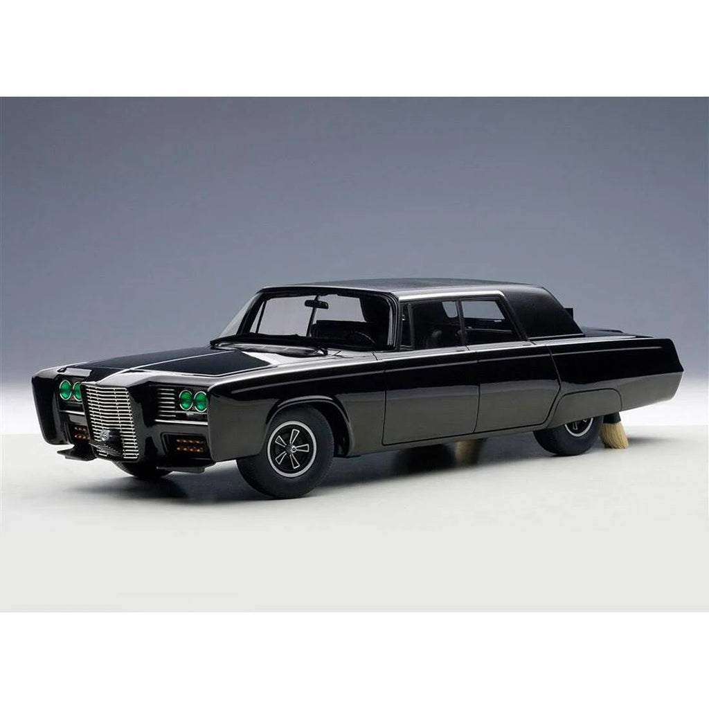 Black 1/18 Diecast Model Car M481190