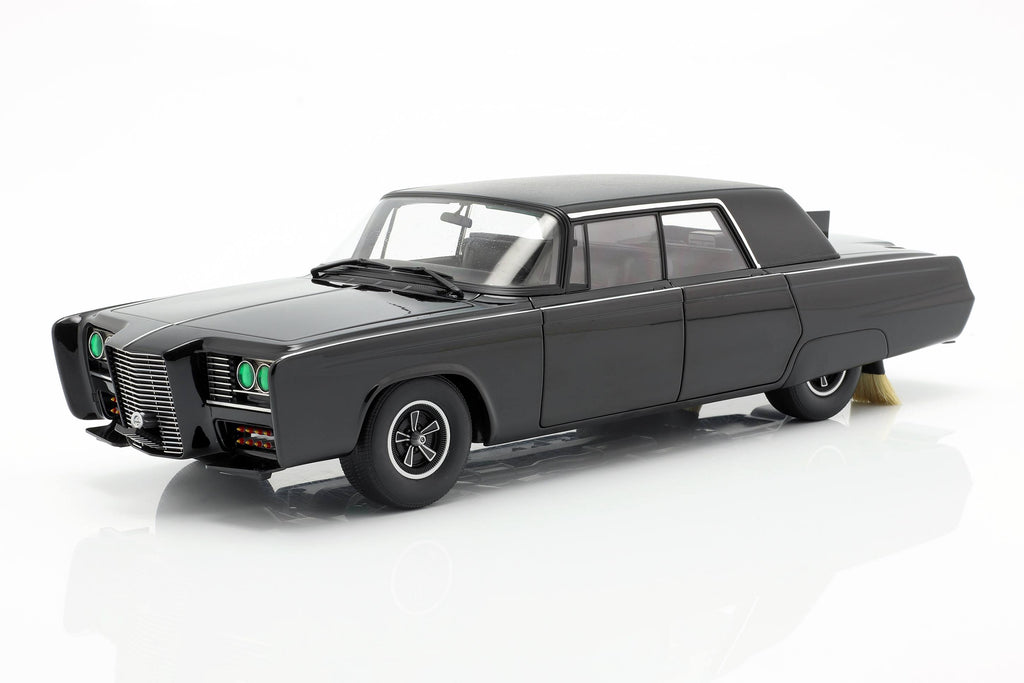 Black 1/18 Diecast Model Car M481190