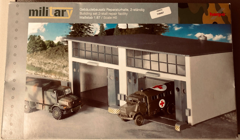 Military Building Set 2-Stall Repair Facility 1:87 Scale R82356