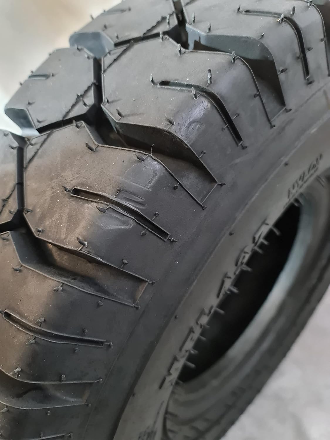 6.50-10 12 Ply Forklift Tire I797